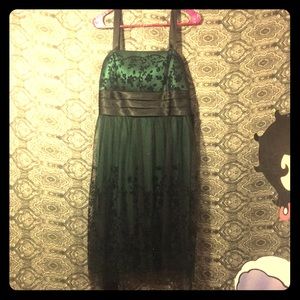 Green dress/seasonal